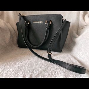 Michael Kors Medium Selma Bag Saffiano Leather